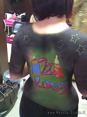 body painting Izzi all'Art Club - spalle